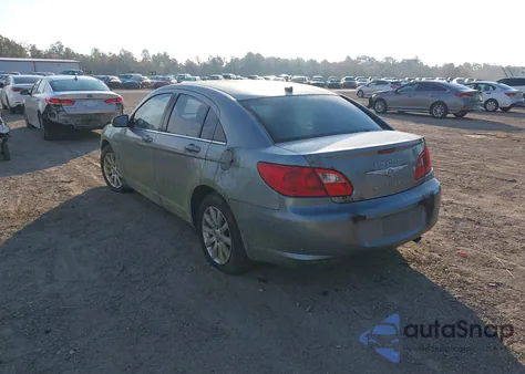 2010 Chrysler Sebring Limited из США, поврежденный, VIN 1C3CC5FB4AN131063